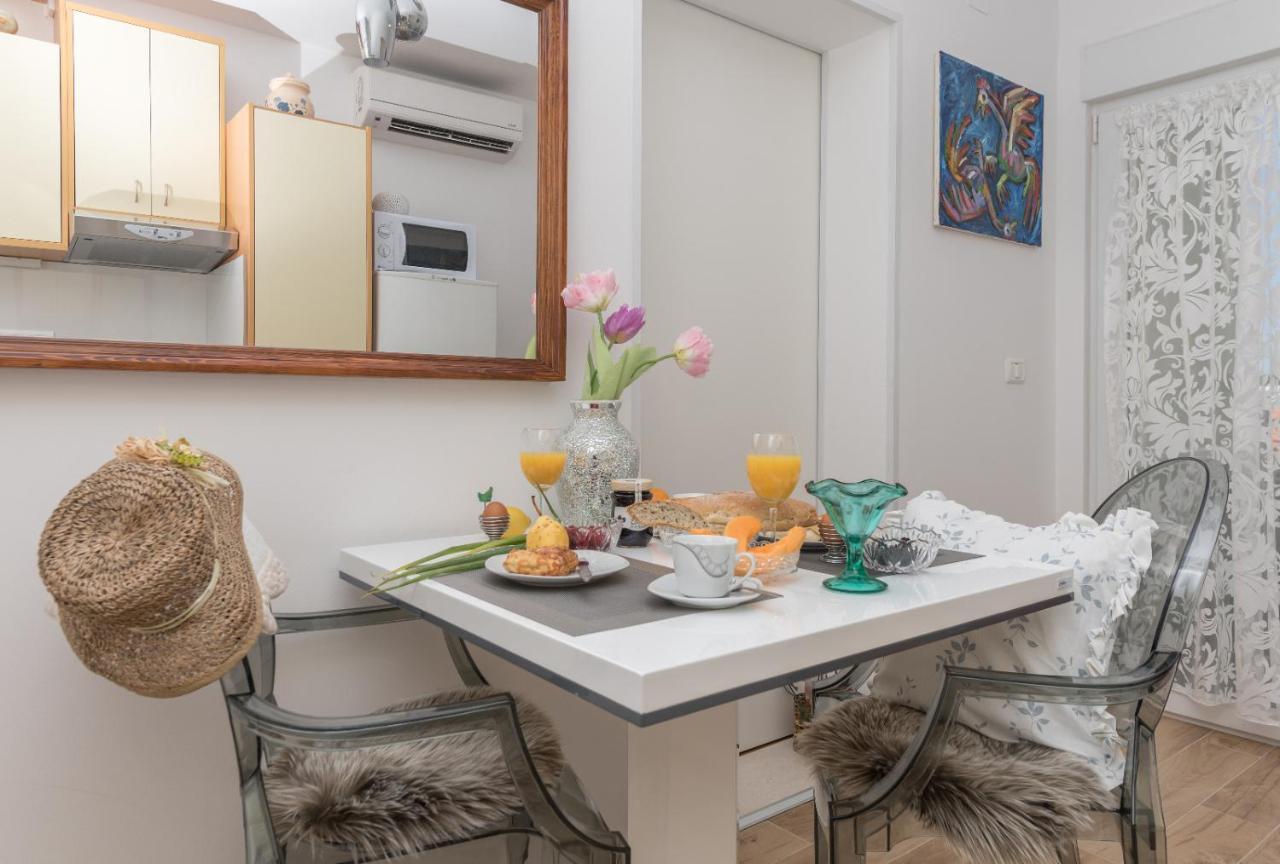 East Side Deluxe Suite Makarska Zewnętrze zdjęcie